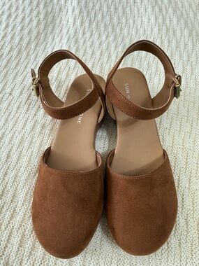 Sun + Stone Brown Suede Kids Ankle-Strap Clogs